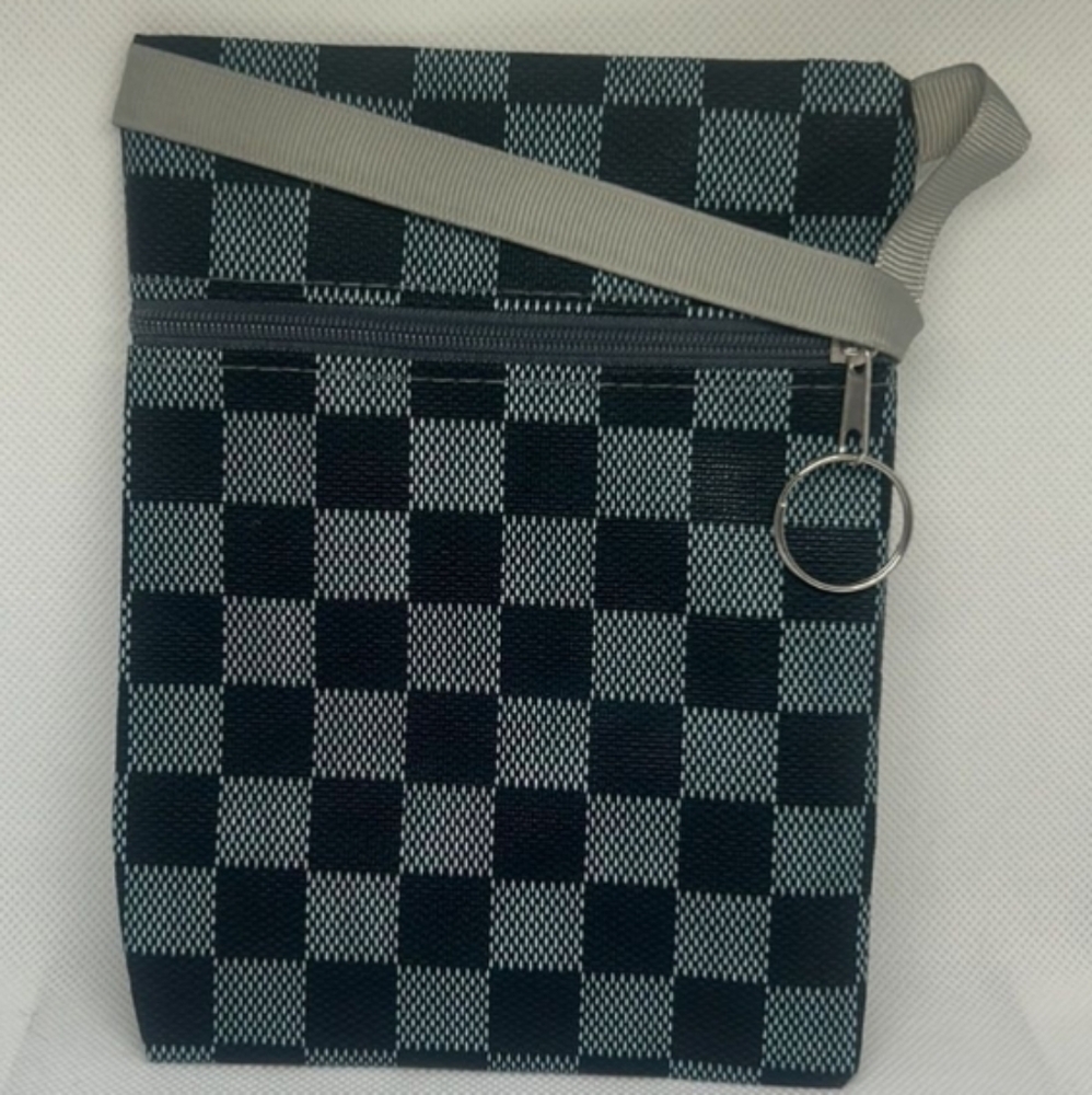 CUTE Designer style Crossbody Bag in Check print has Shoulder Strap Zips NEW